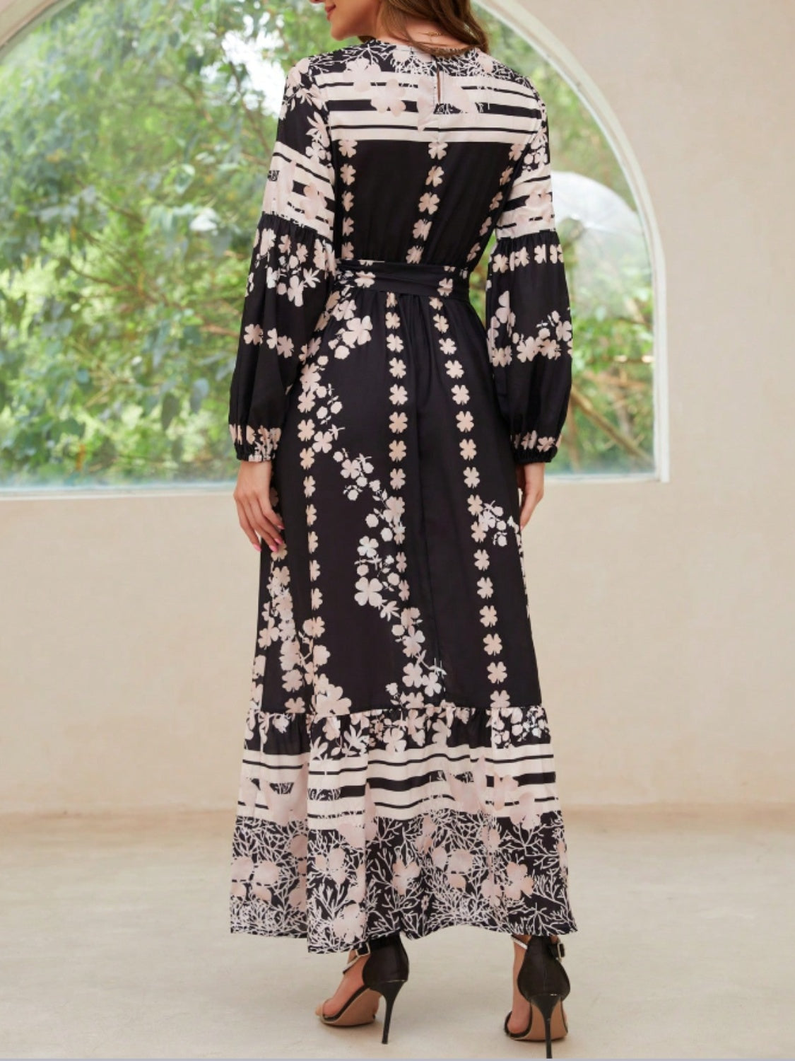 Printed Round Neck Long Sleeve Maxi Dress with Pockets  Trendsi   