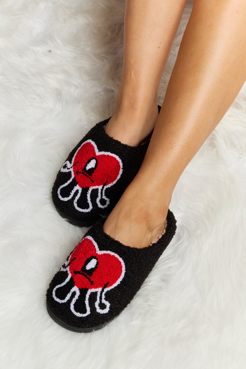 Melody Love Heart Print Plush Slippers  Trendsi   