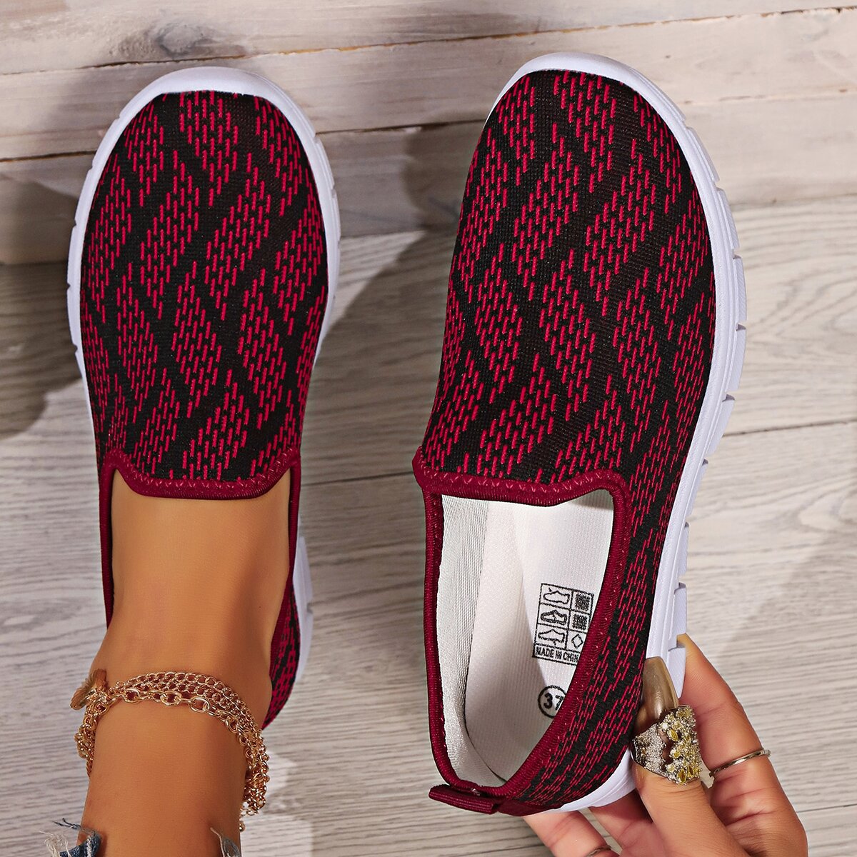 Round Toe Flat Slip-Ons  Trendsi Burgundy 36(US5) 