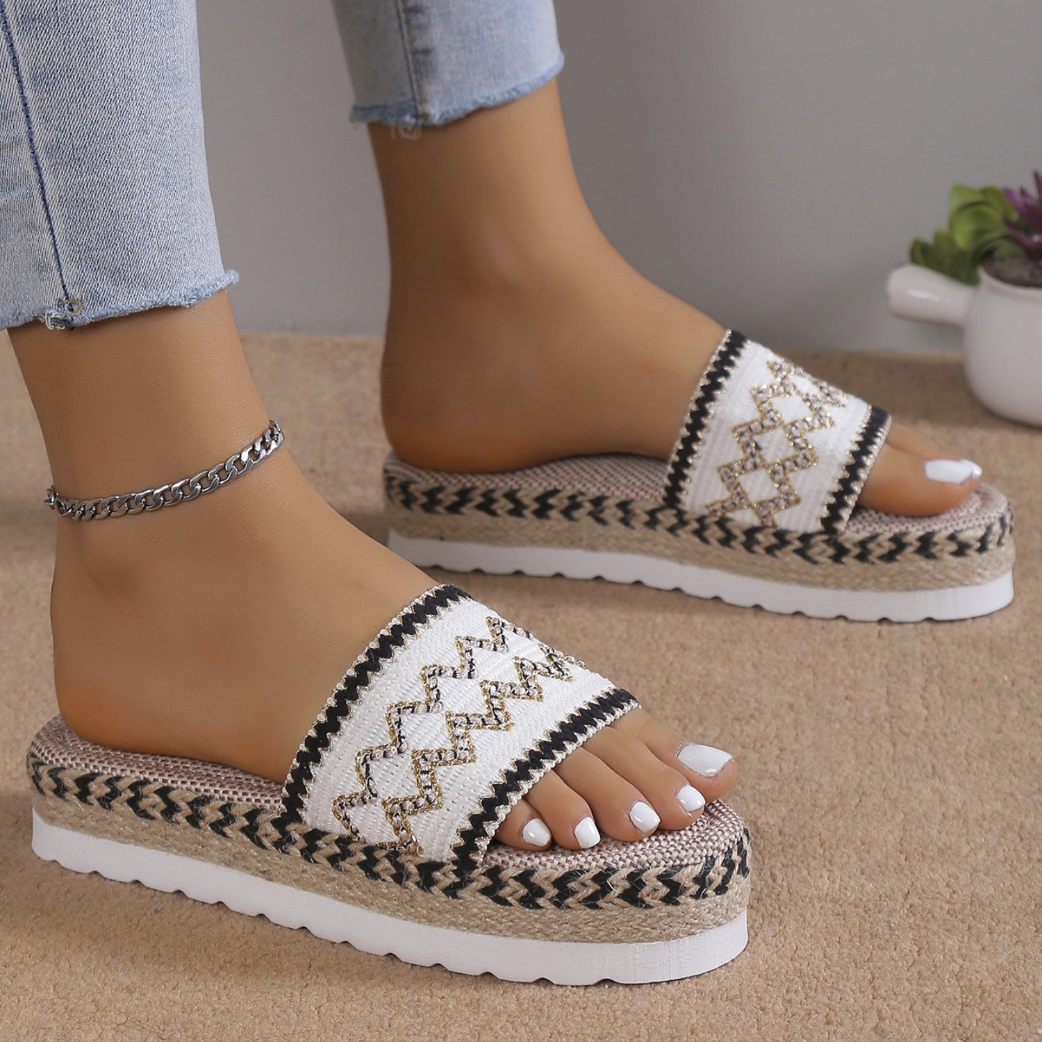 Geometric Weave Platform Sandals  Trendsi   