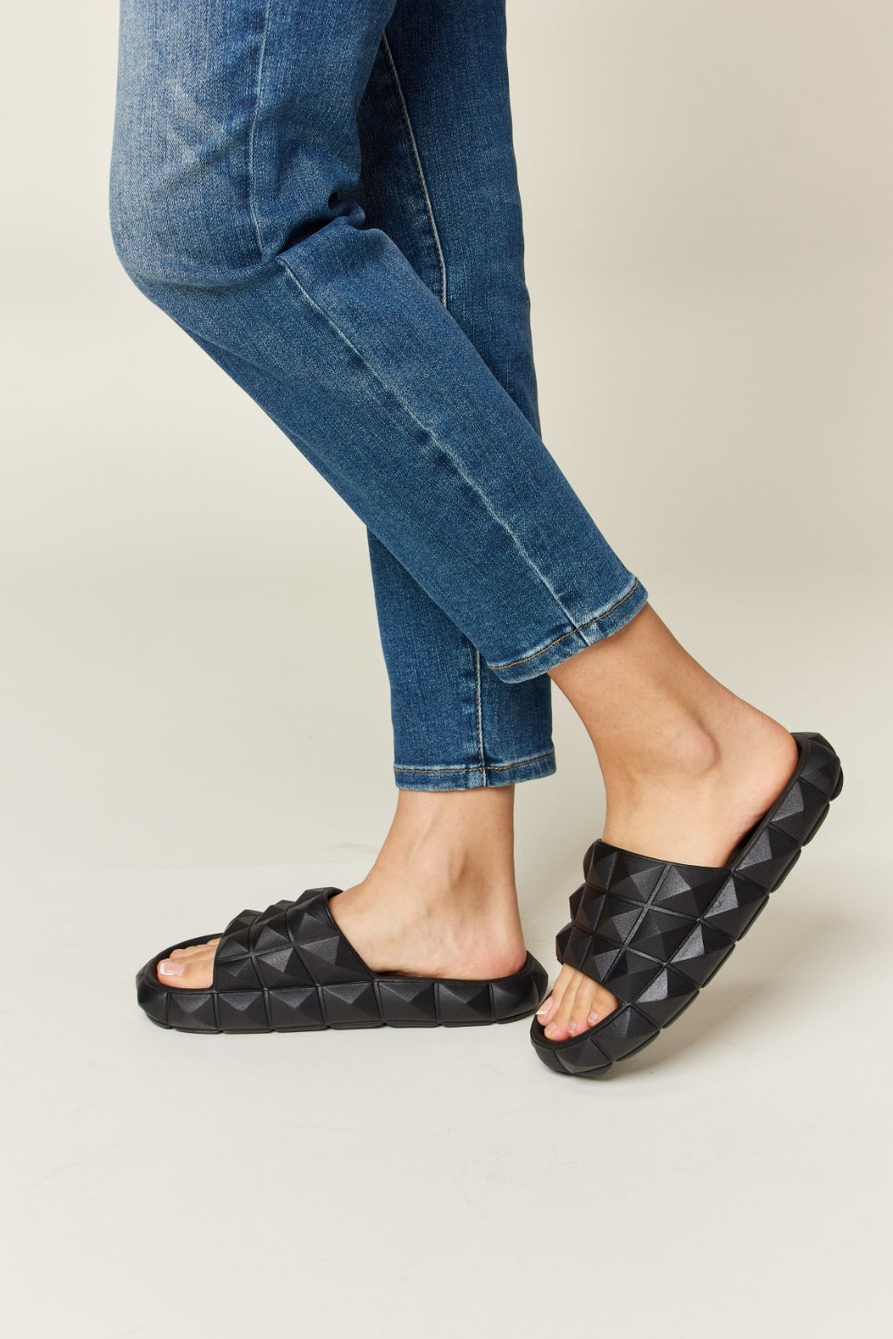 WILD DIVA Pyramid Stud Toe Band Footbed Sandals  Trendsi   