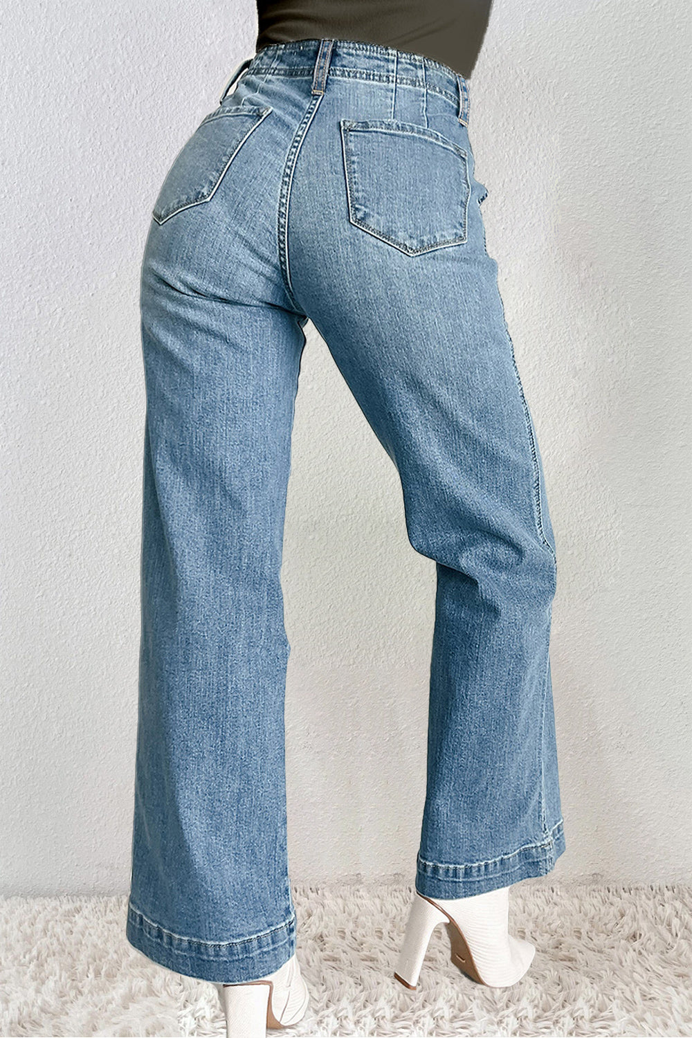 Straight Jeans with Pockets