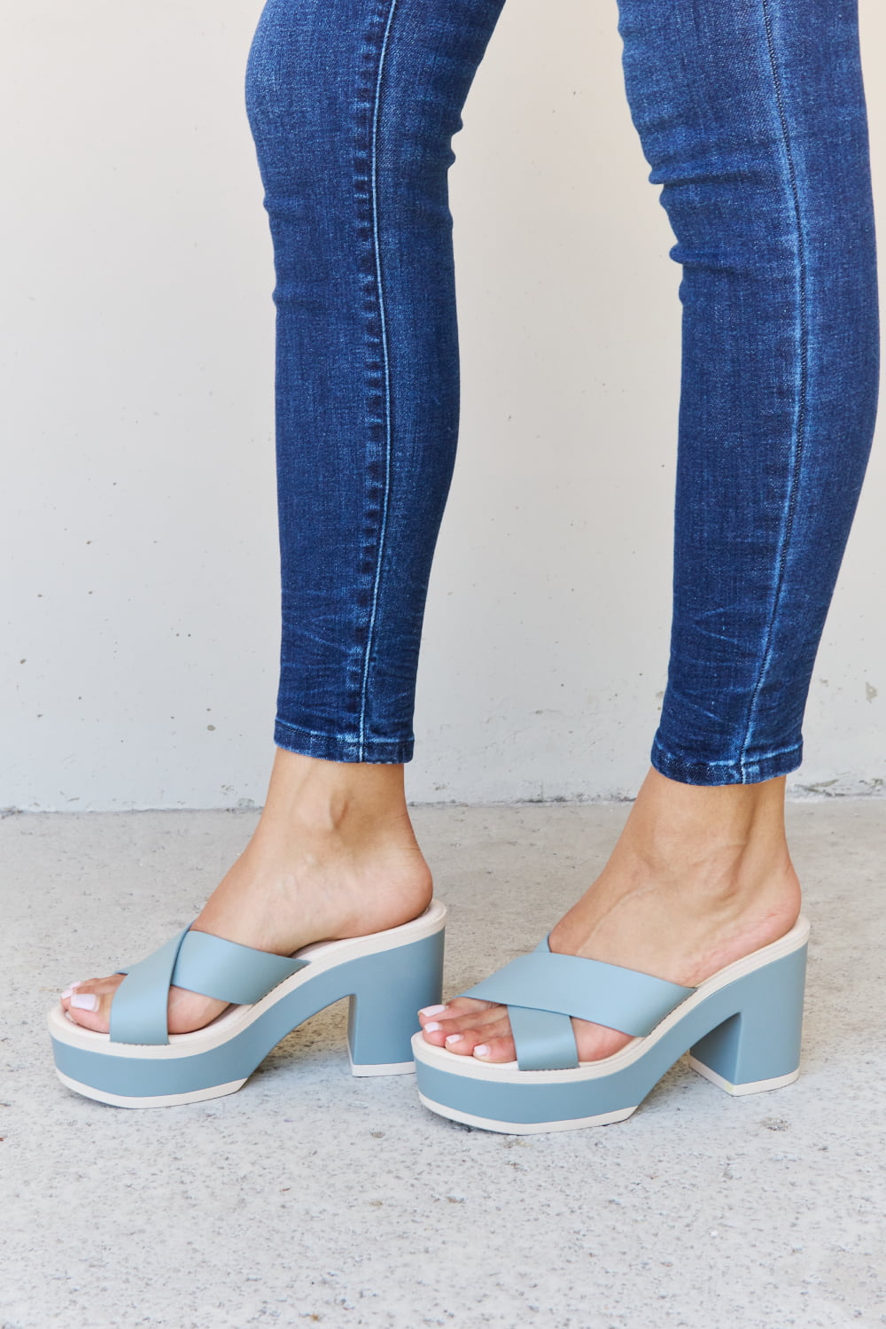 Weeboo Cherish The Moments Contrast Platform Sandals in Misty Blue  Trendsi   