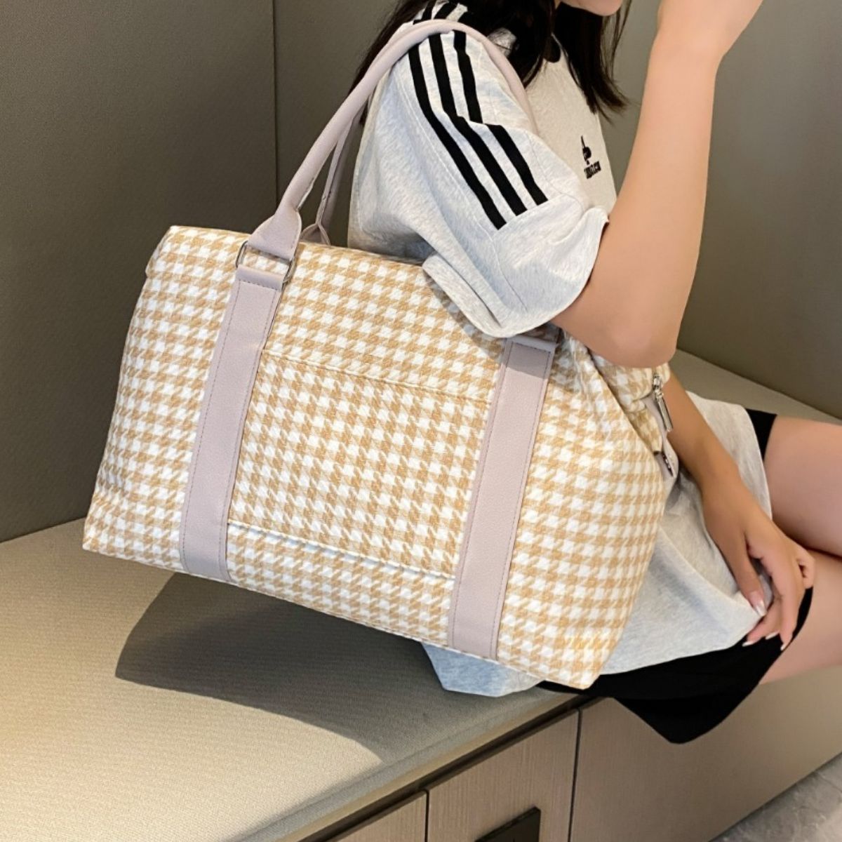 Houndstooth Canvas Travel Bag  Trendsi   