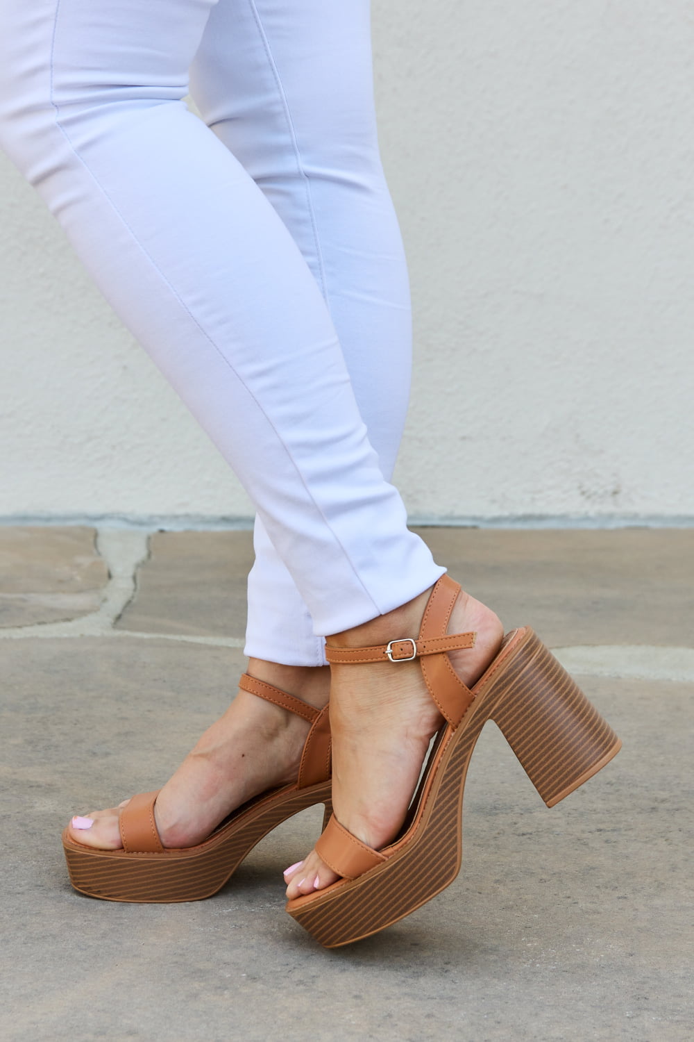 Weeboo Feel It Platform Heel Sandals  Trendsi   